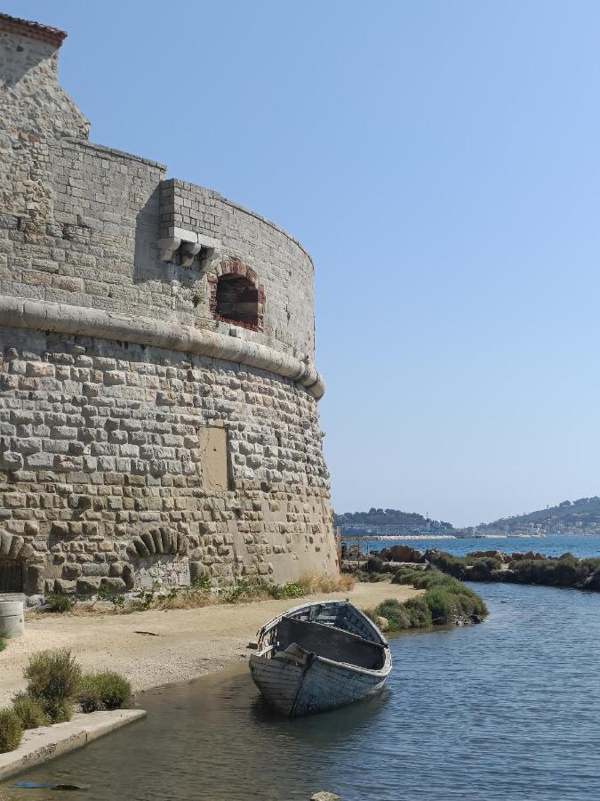 Отель Le Cote D'Azur Тулон Экстерьер фото
