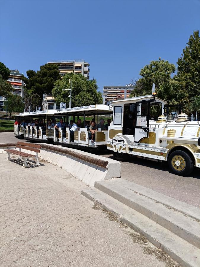 Отель Le Cote D'Azur Тулон Экстерьер фото